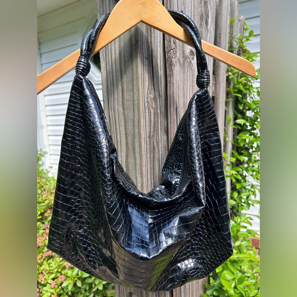 Twisted Straps Shoulder Bag. Shinny and Soft - Picture 2 of 7